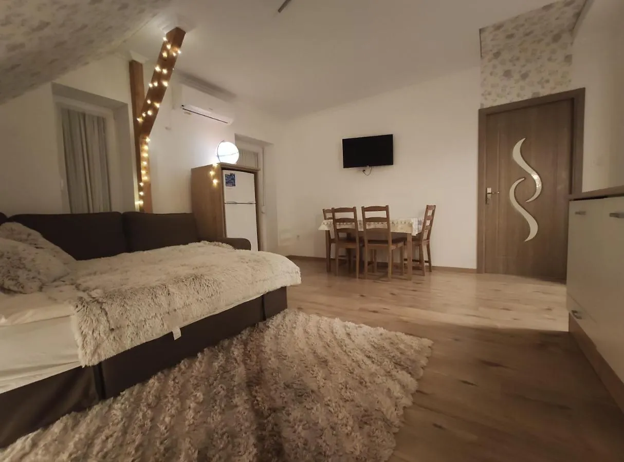 Royal De Lux Apartment Hajduszoboszlo